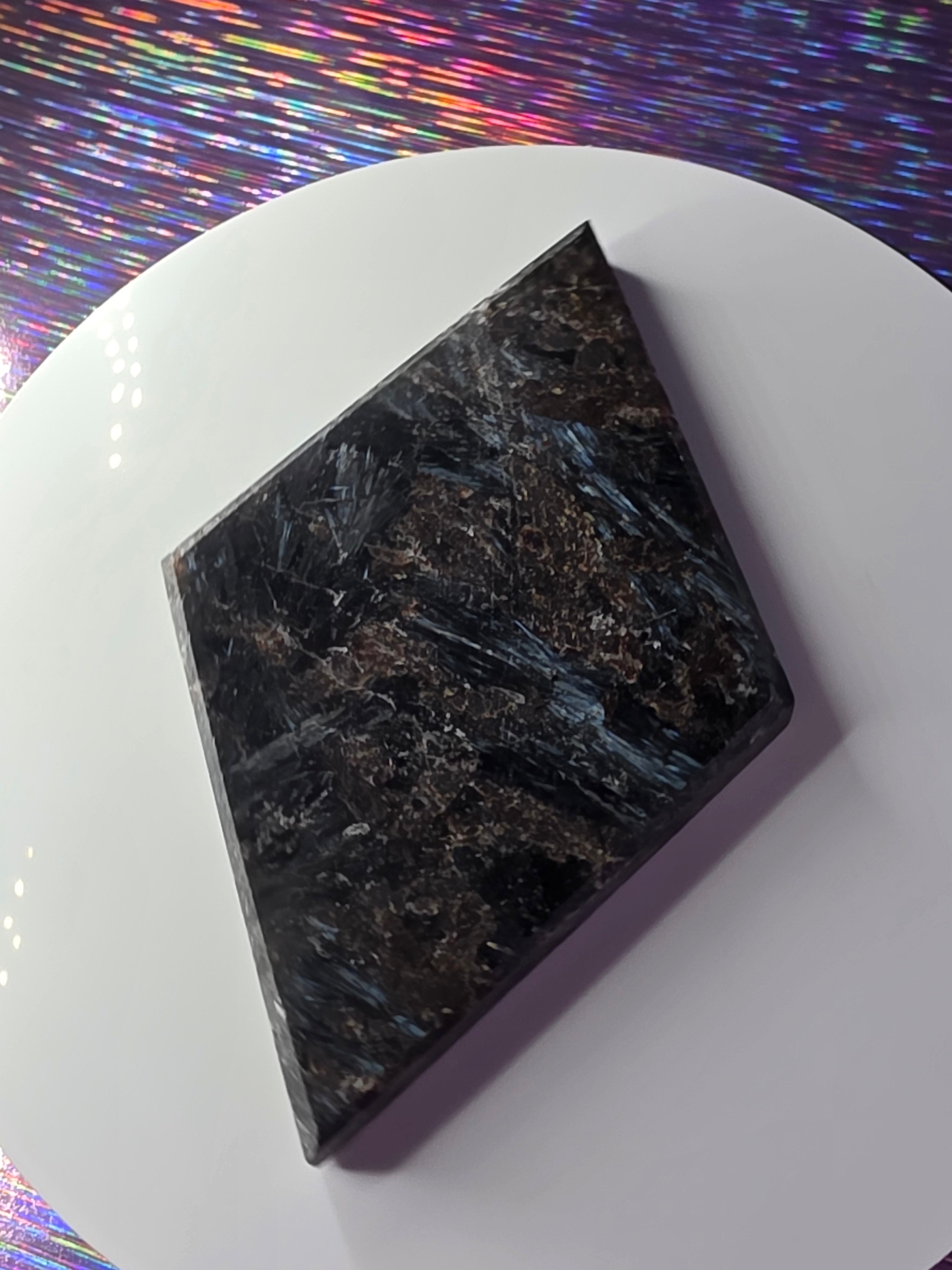 Arfvedsonite with Garnet Diamond B
