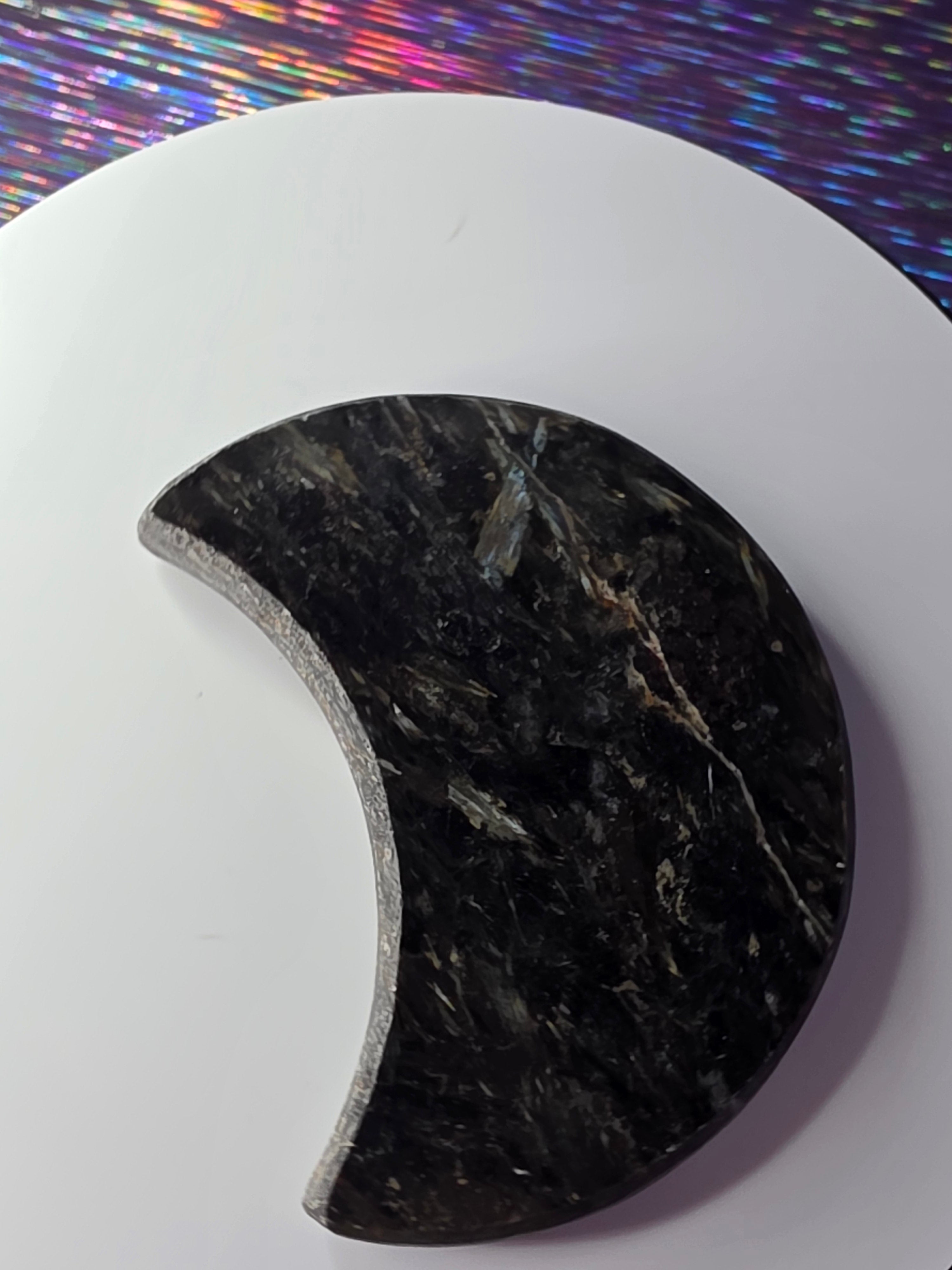 Arfvedsonite with Garnet Moon F