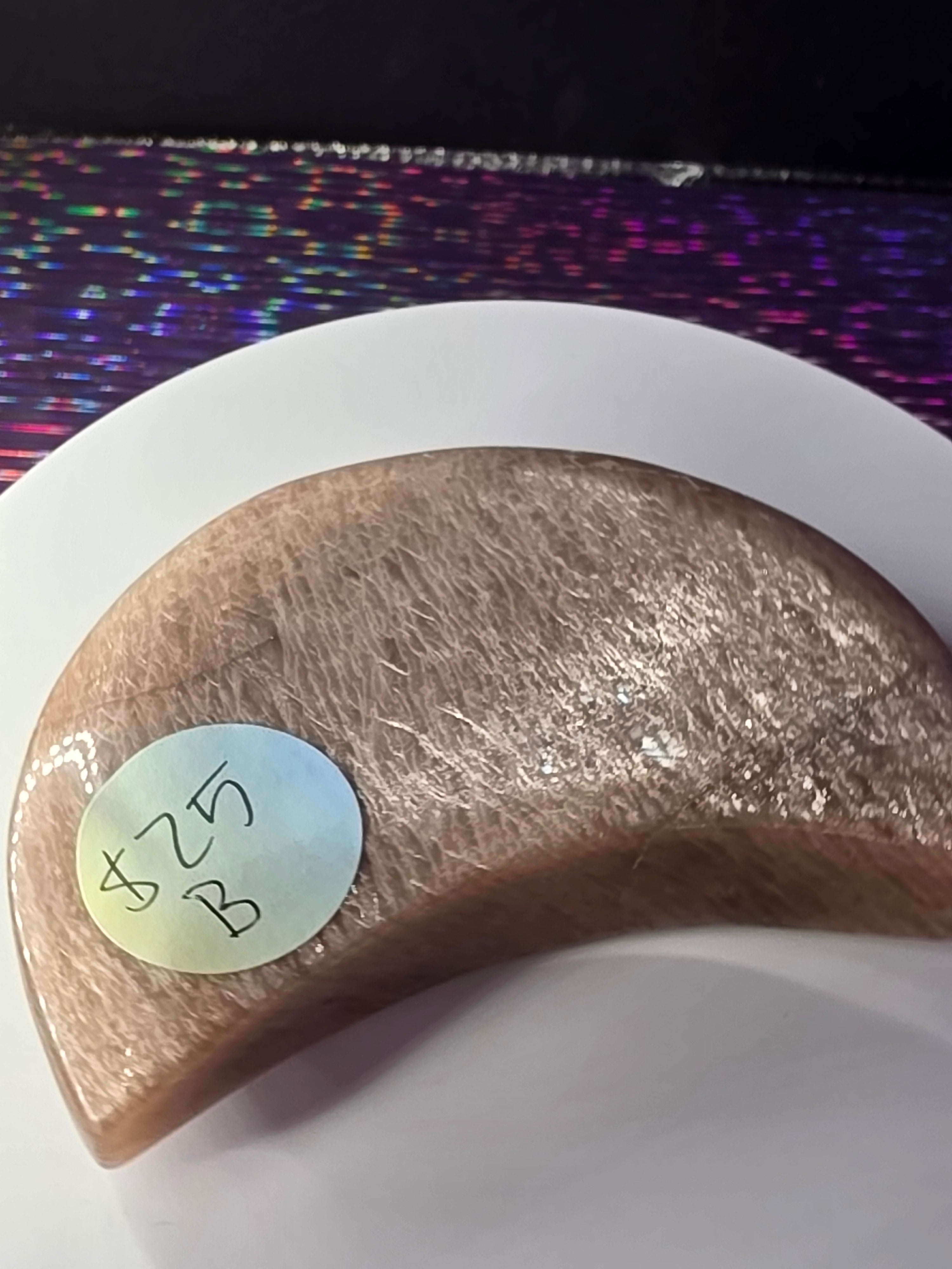 Peach Moonstone Moon B