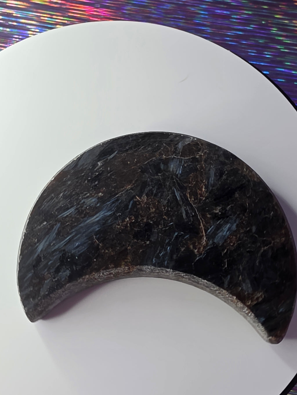 Arfvedsonite with Garnet Moon E