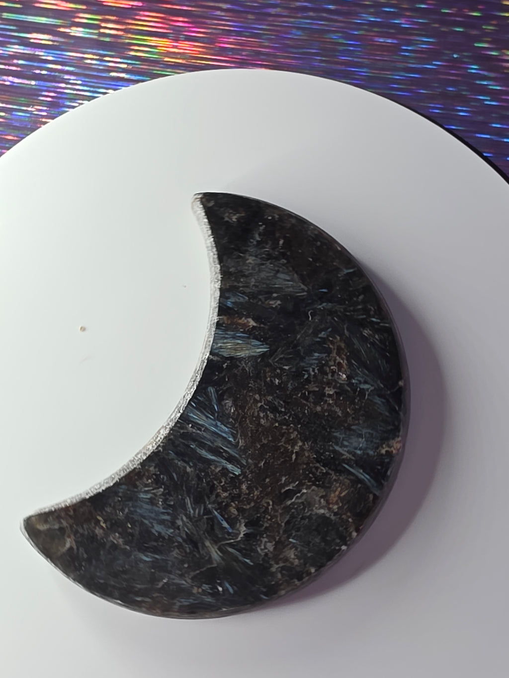 Arfvedsonite with Garnet Moon B