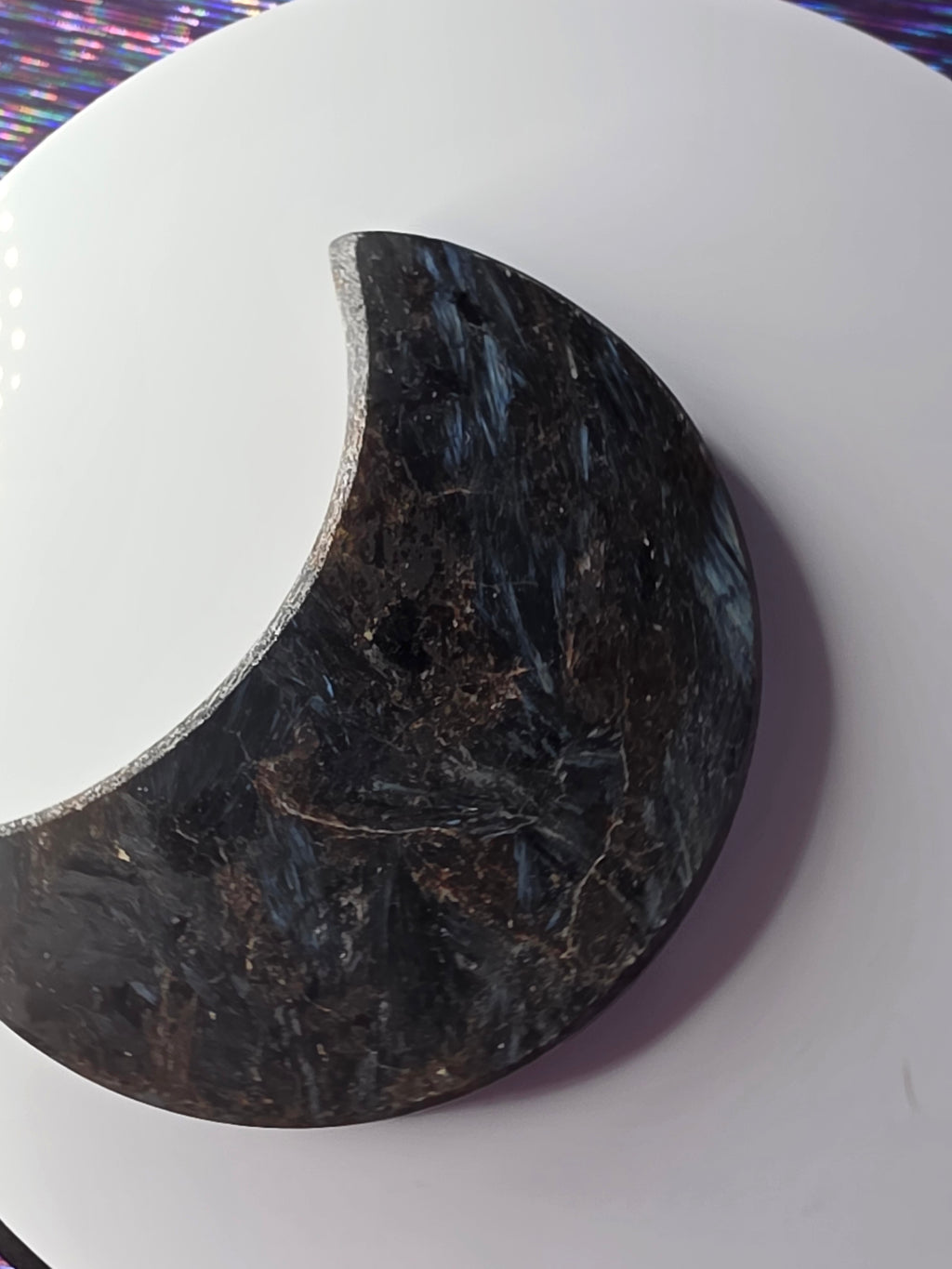 Arfvedsonite with Garnet Moon E