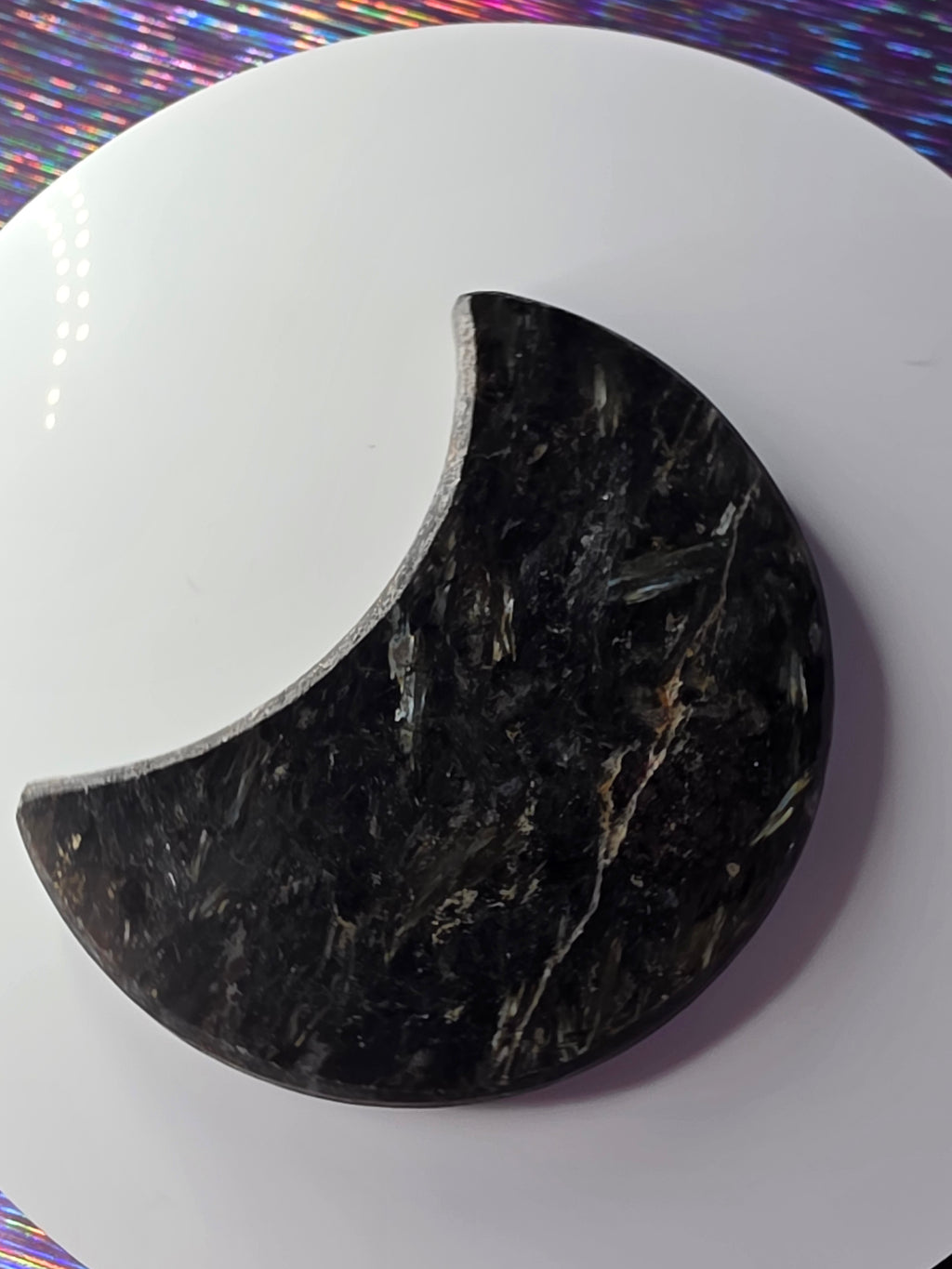 Arfvedsonite with Garnet Moon F