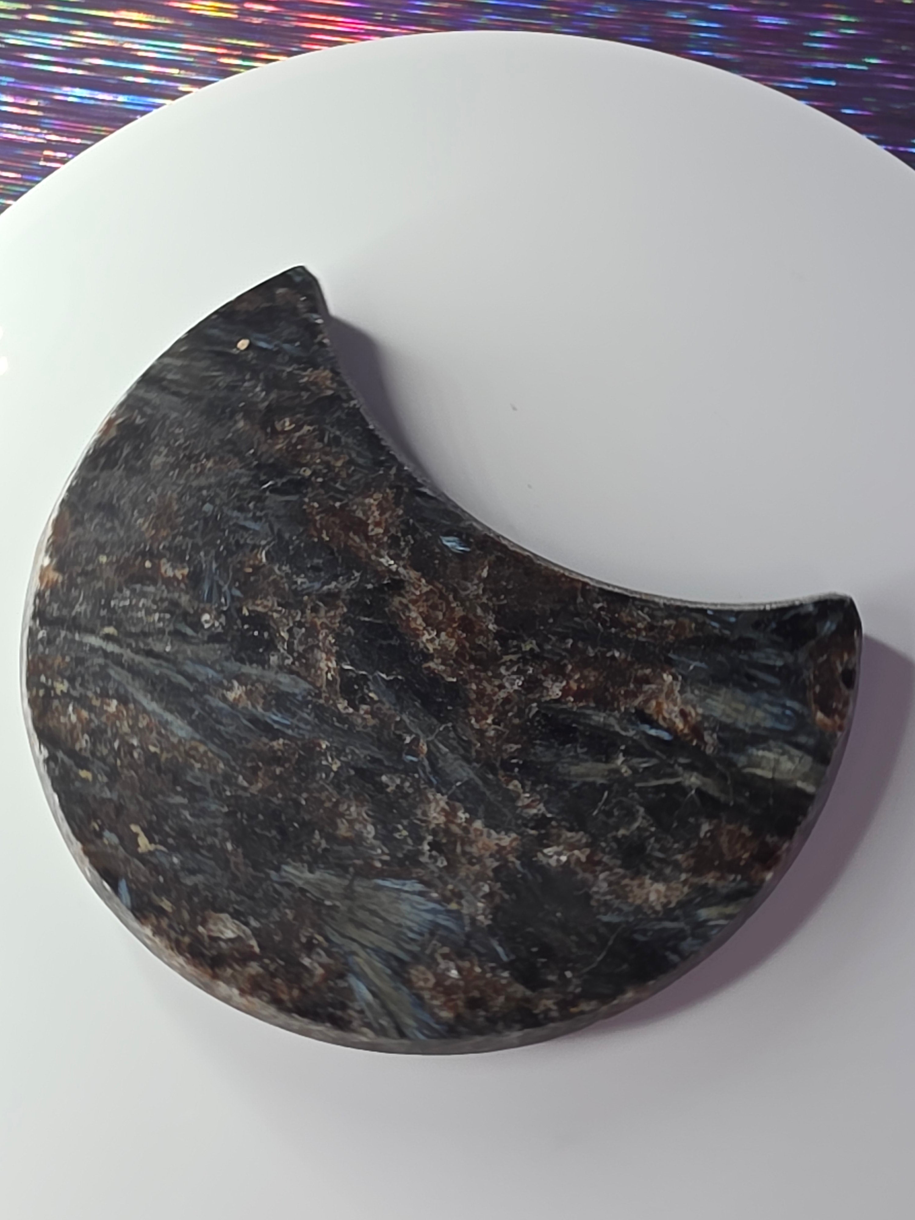 Arfvedsonite with Garnet Moon C