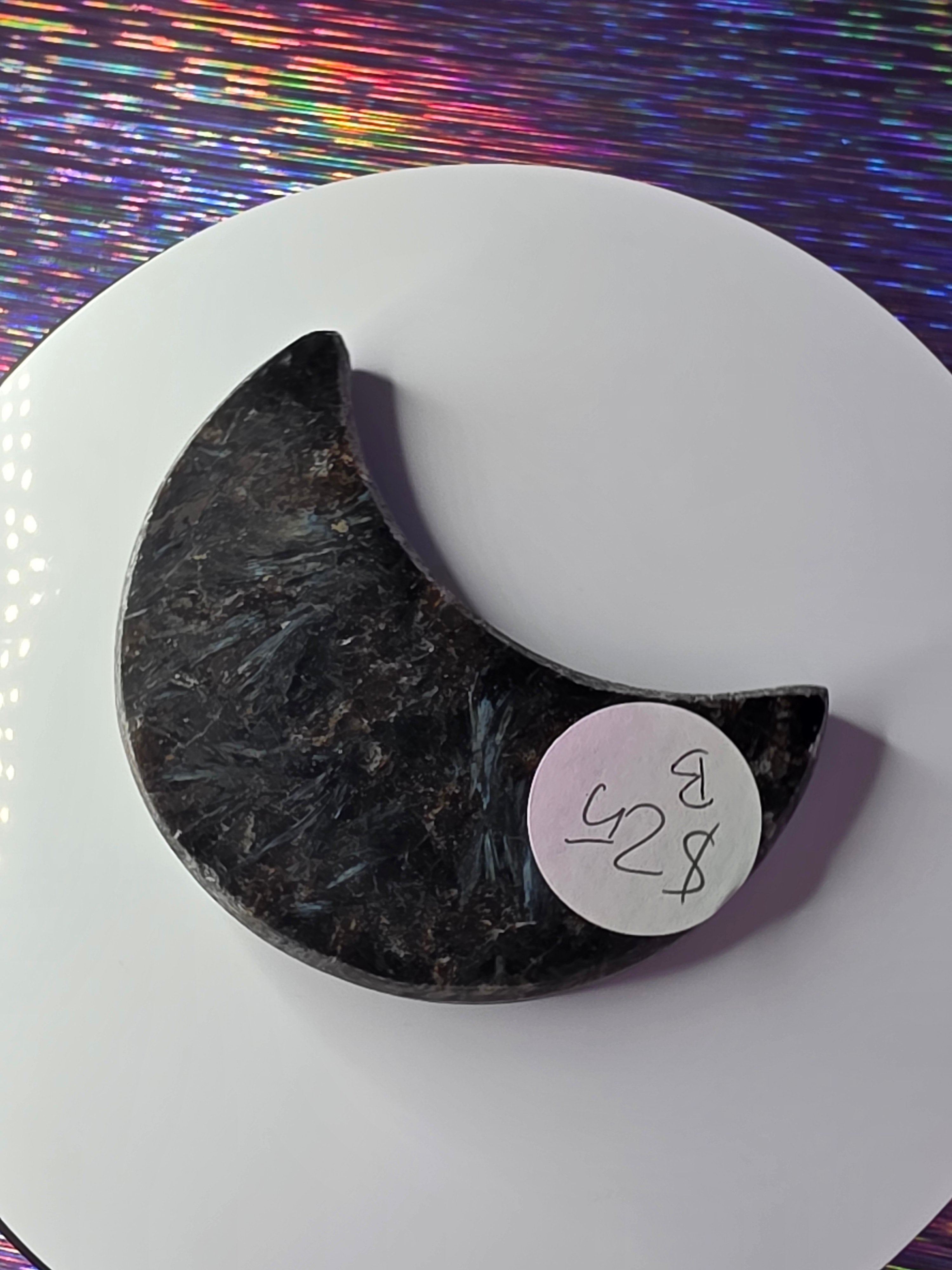 Arfvedsonite with Garnet Moon B
