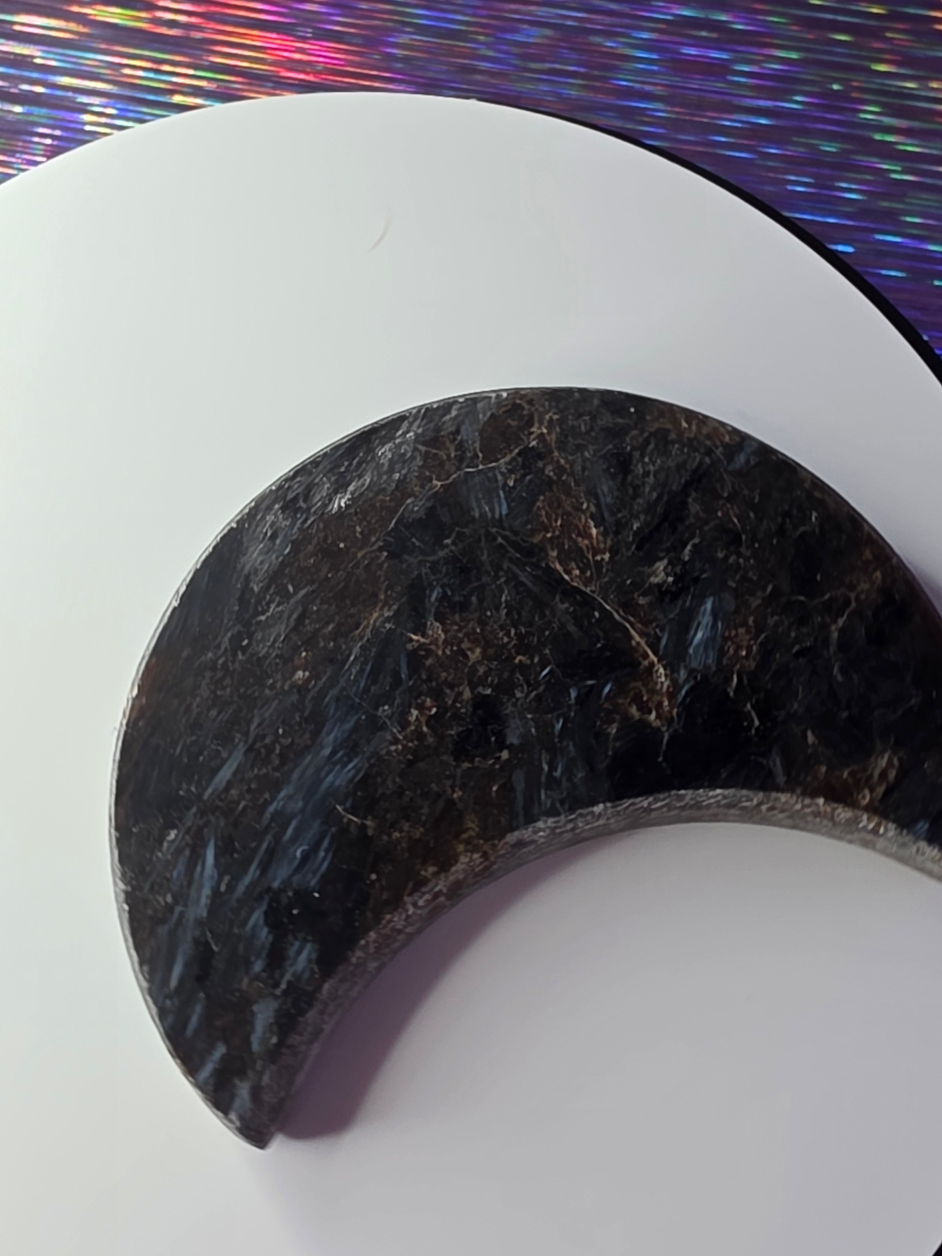 Arfvedsonite with Garnet Moon E