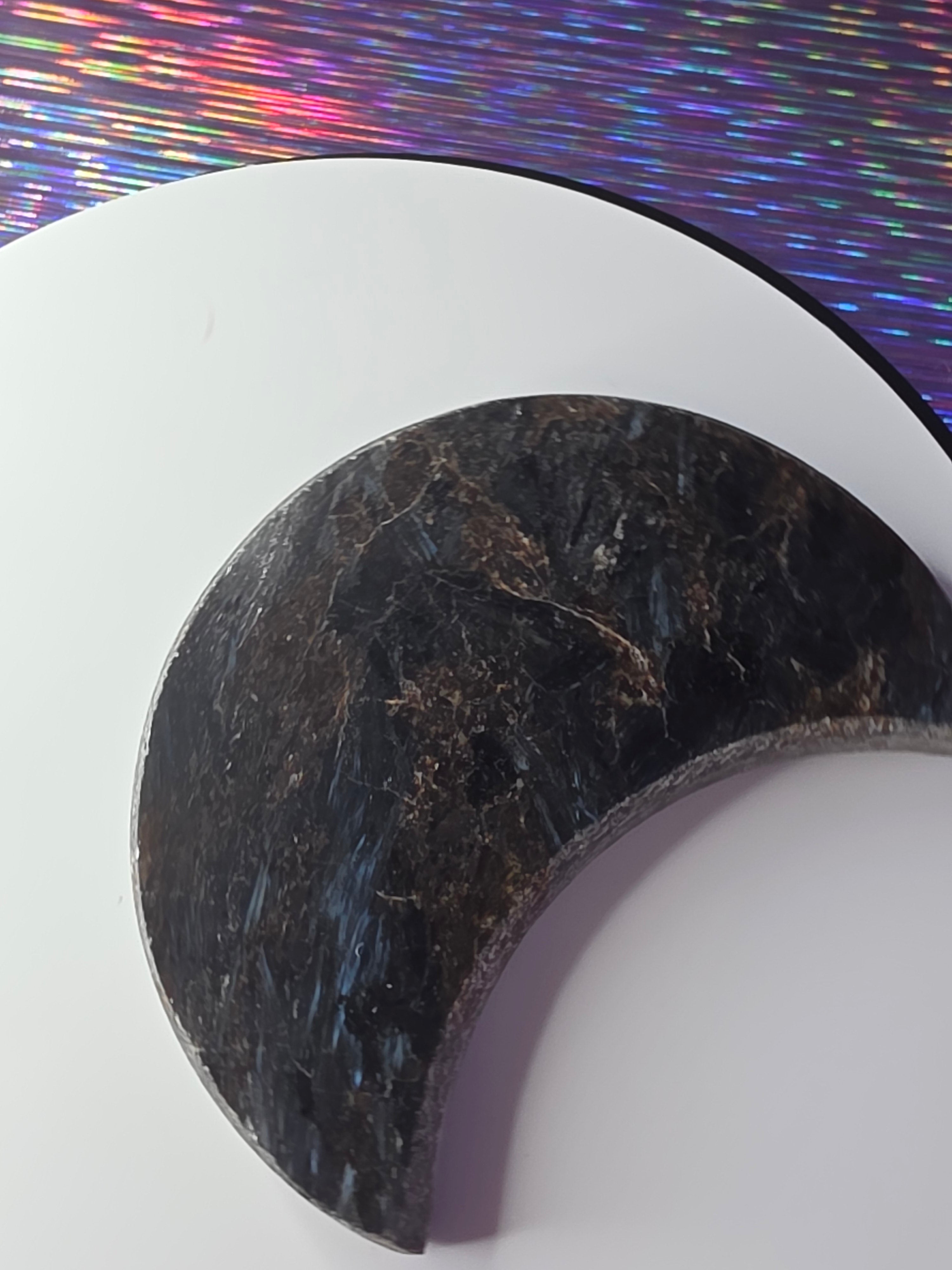 Arfvedsonite with Garnet Moon E