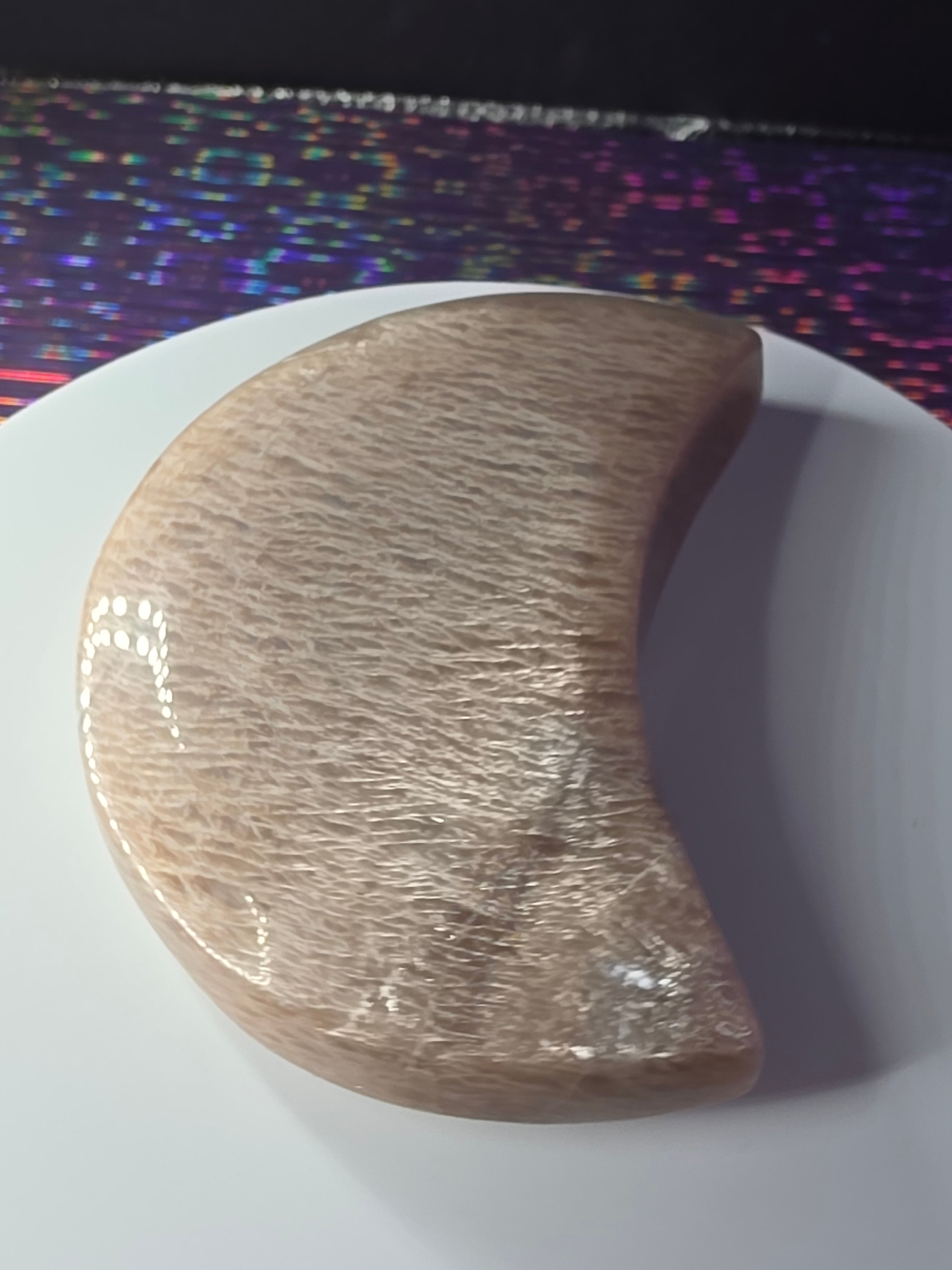 Peach Moonstone Moon B