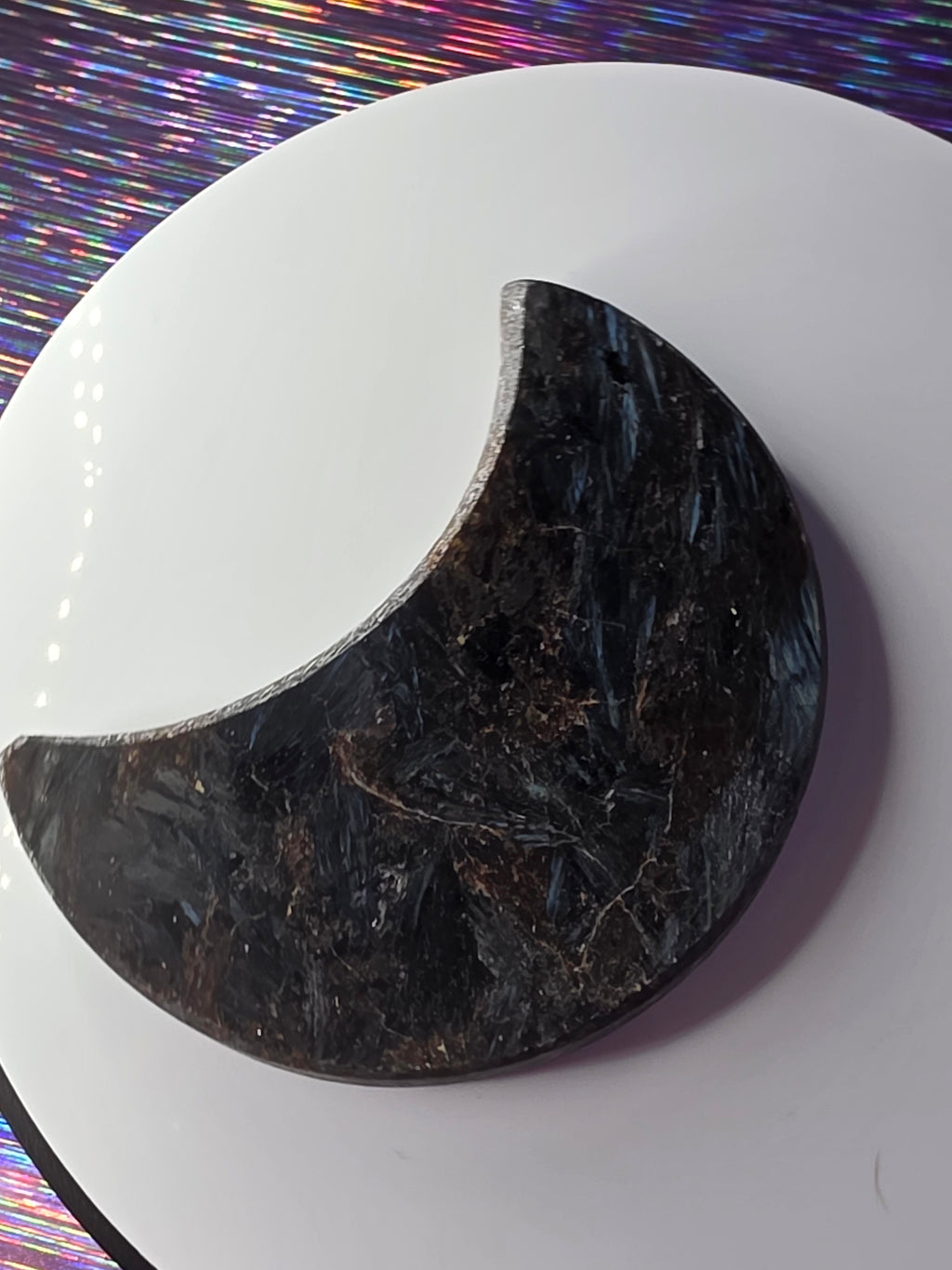 Arfvedsonite with Garnet Moon E