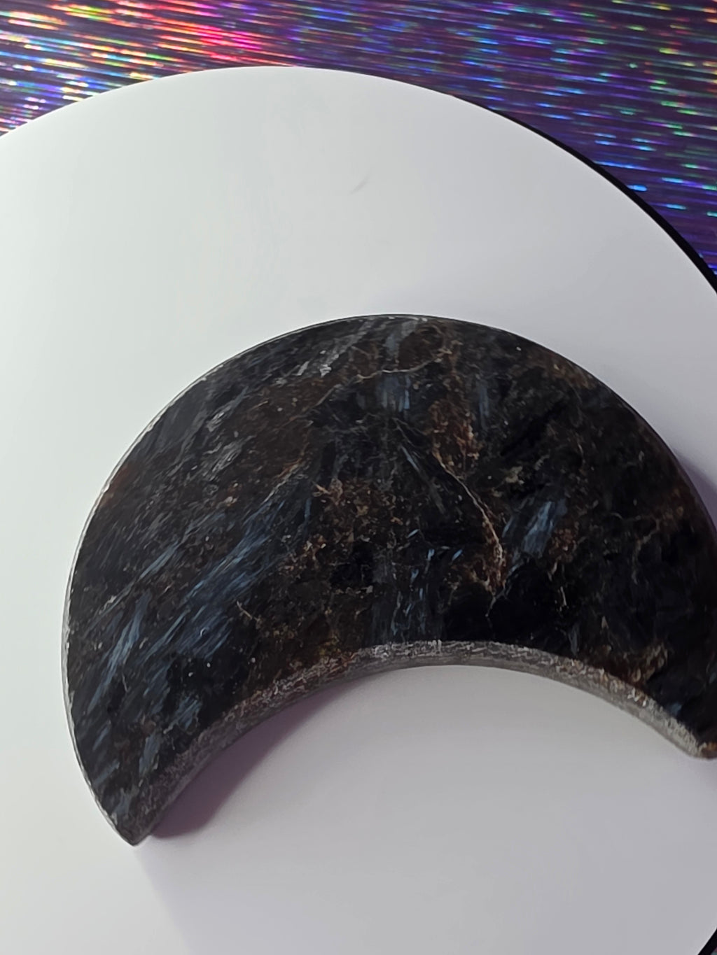 Arfvedsonite with Garnet Moon E