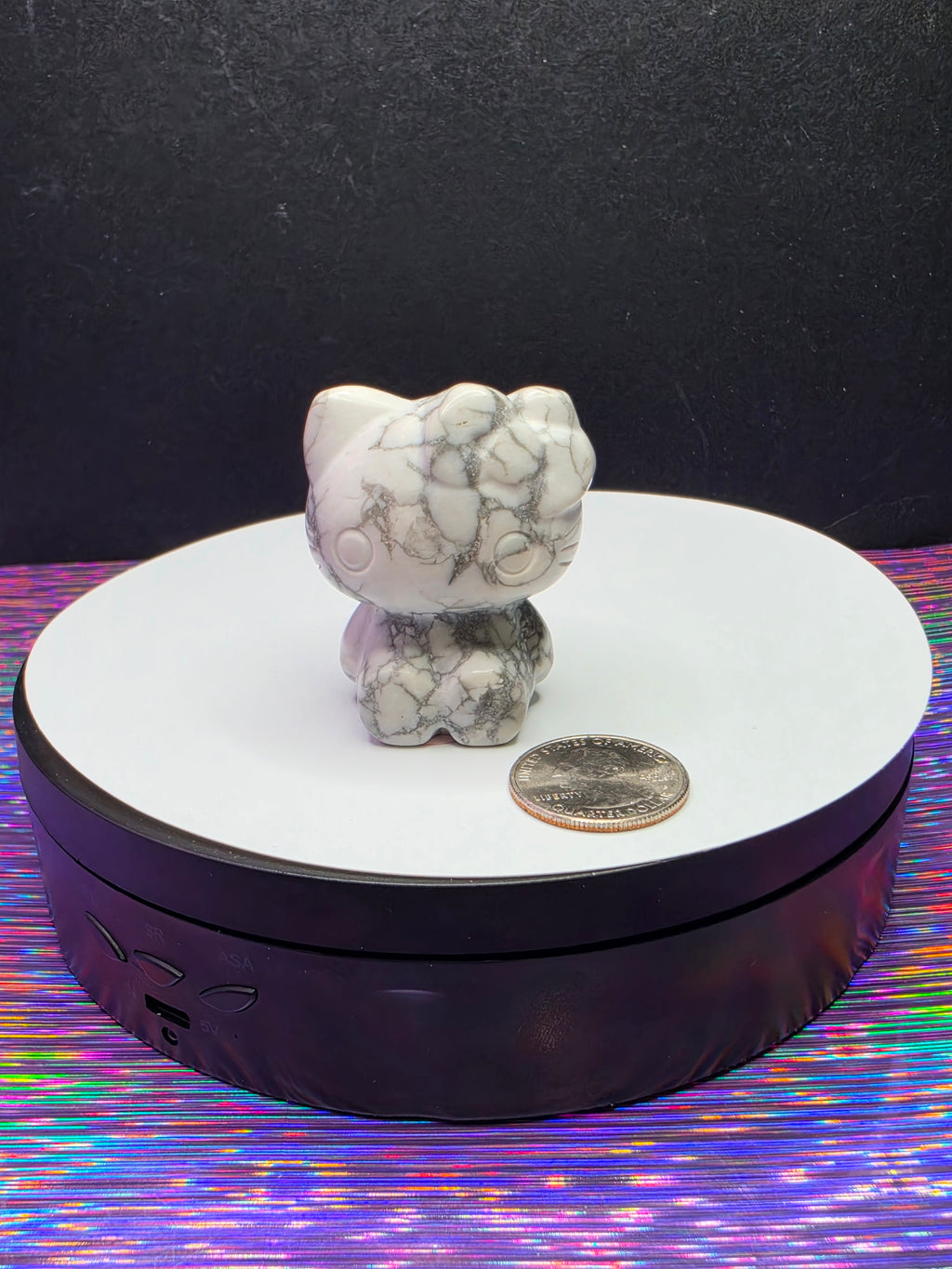 Howlite Hello Kitty B