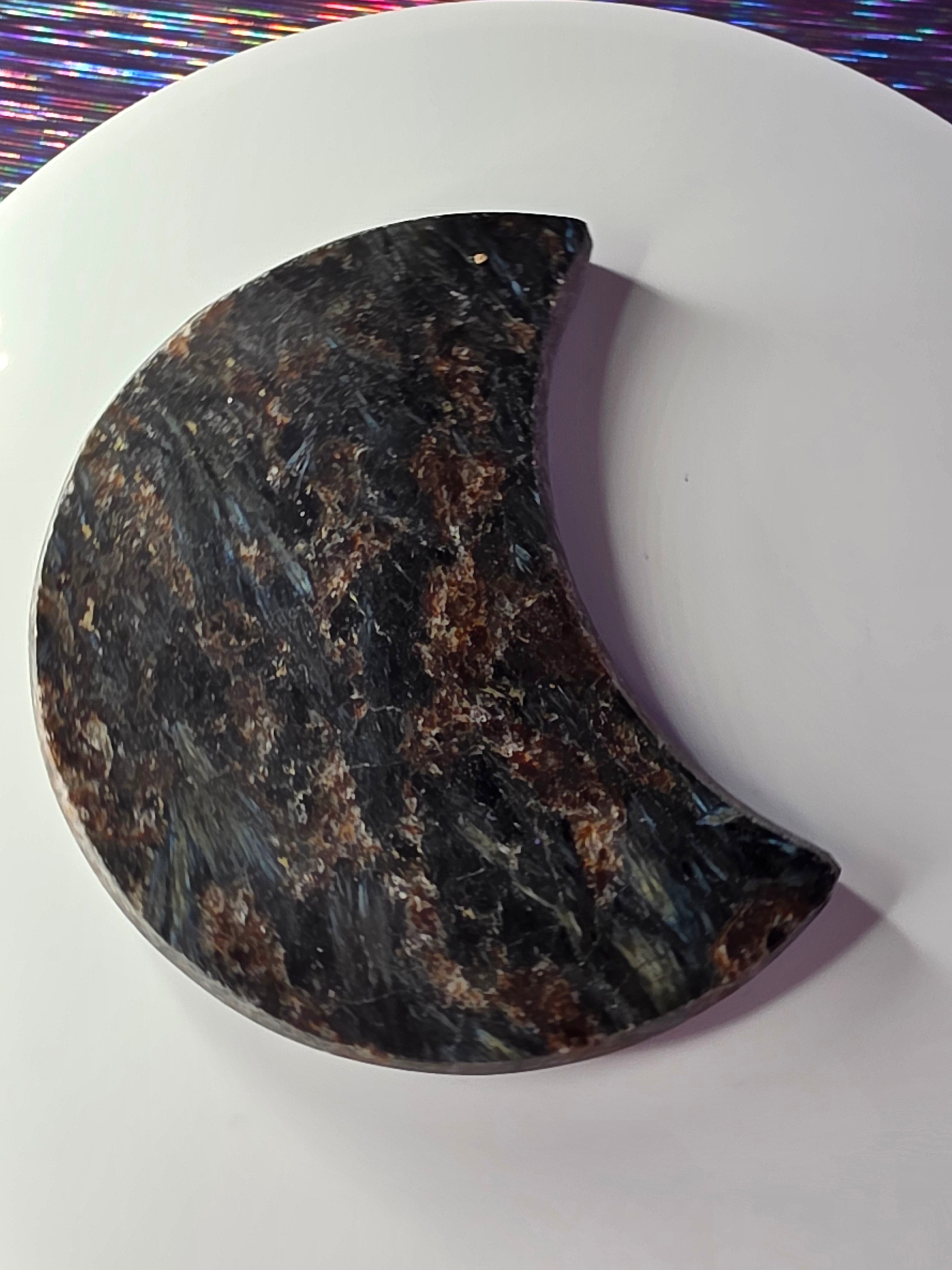 Arfvedsonite with Garnet Moon C
