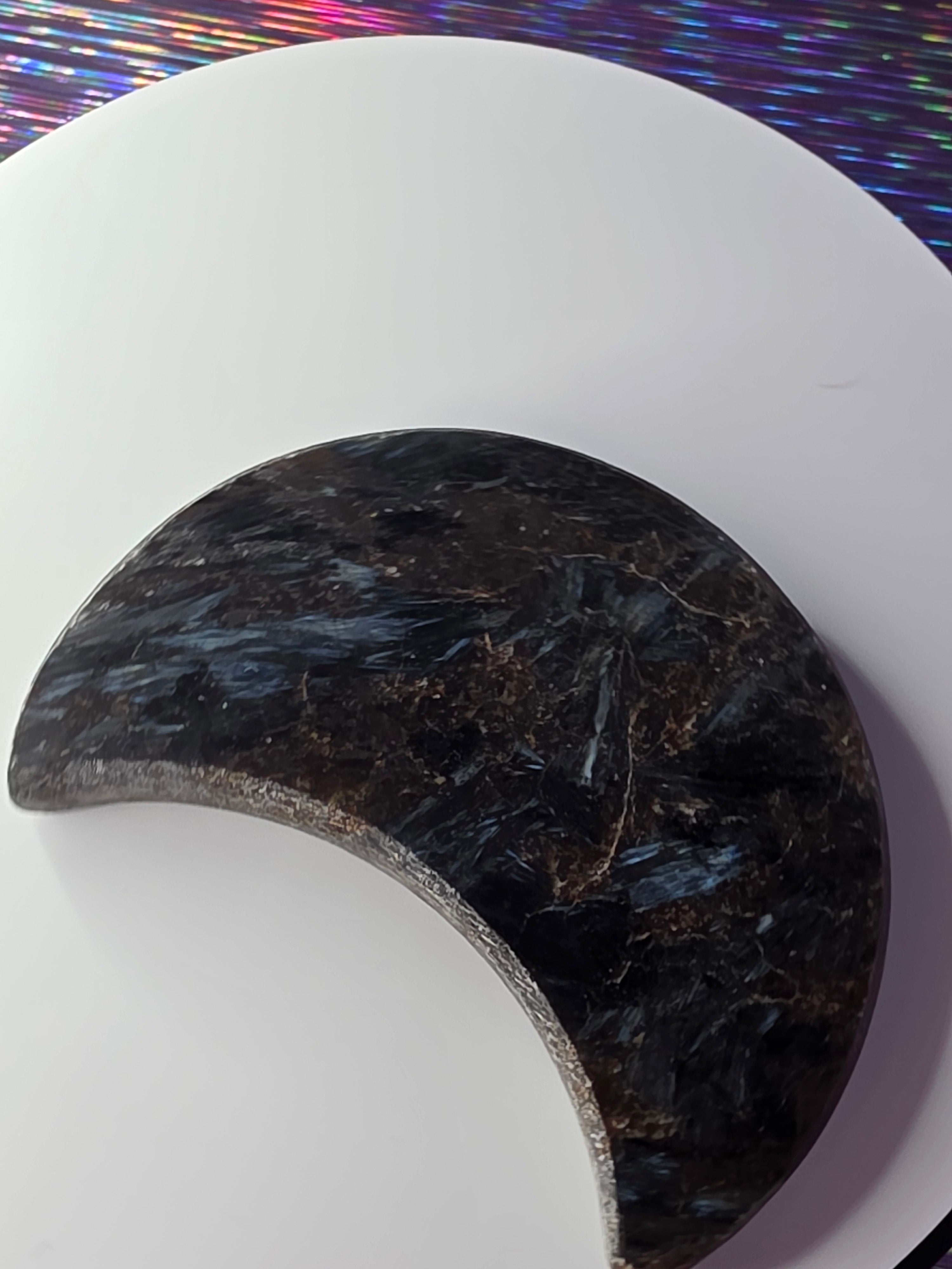 Arfvedsonite with Garnet Moon E