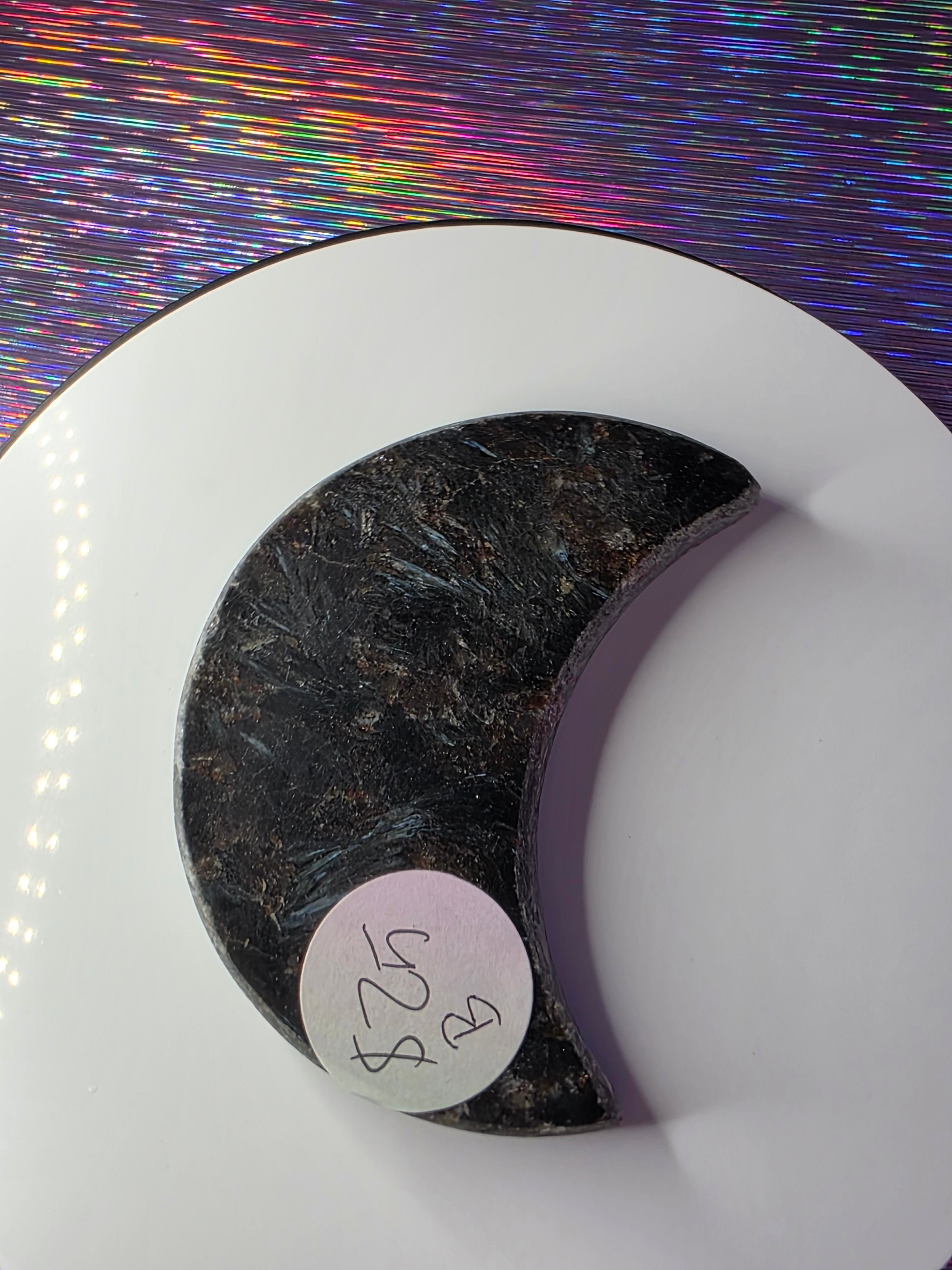 Arfvedsonite with Garnet Moon B